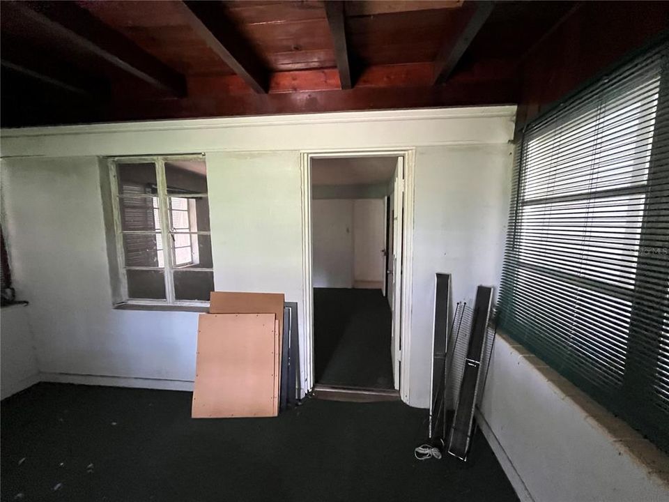 待售: $299,900 (3 贝兹, 2 浴室, 1518 平方英尺)