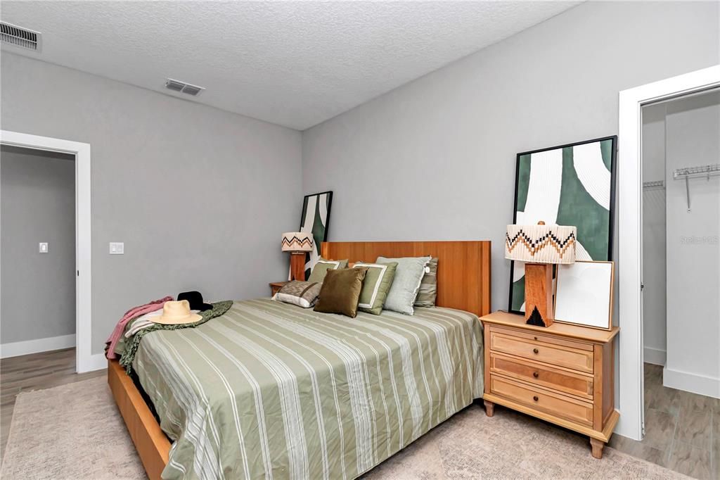 Active With Contract: $250,000 (3 beds, 2 baths, 1196 Square Feet)