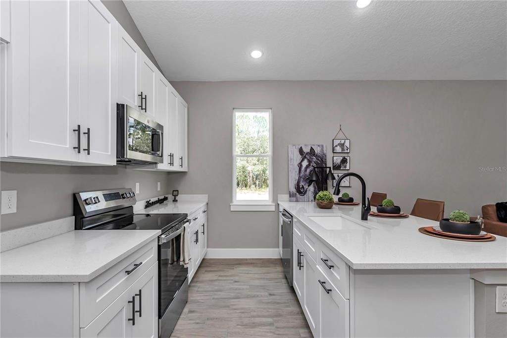 Active With Contract: $250,000 (3 beds, 2 baths, 1196 Square Feet)