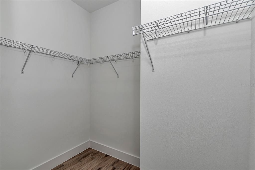 Active With Contract: $250,000 (3 beds, 2 baths, 1196 Square Feet)