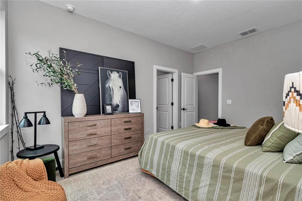 Active With Contract: $250,000 (3 beds, 2 baths, 1196 Square Feet)