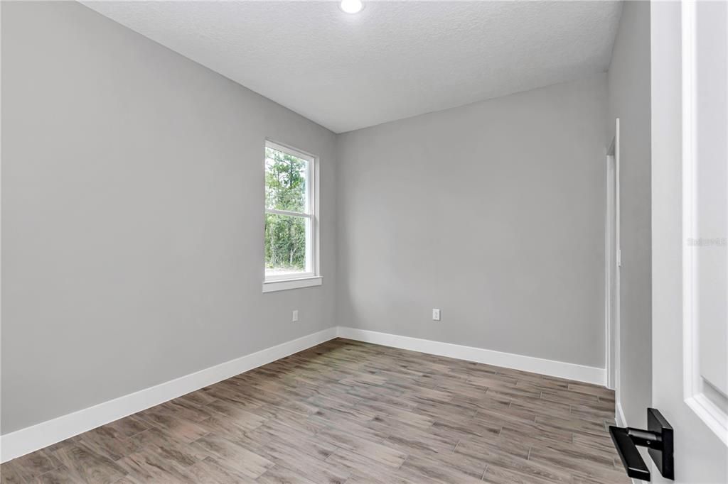 Active With Contract: $250,000 (3 beds, 2 baths, 1196 Square Feet)