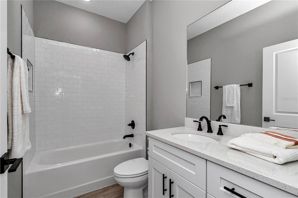 Active With Contract: $250,000 (3 beds, 2 baths, 1196 Square Feet)