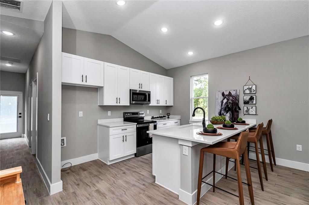 Active With Contract: $250,000 (3 beds, 2 baths, 1196 Square Feet)