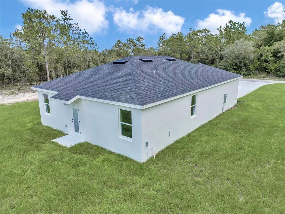 Active With Contract: $250,000 (3 beds, 2 baths, 1196 Square Feet)