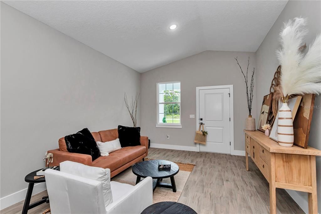 Active With Contract: $250,000 (3 beds, 2 baths, 1196 Square Feet)