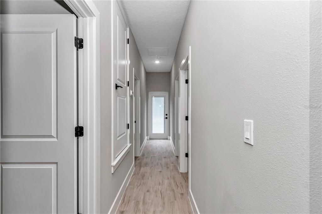 Active With Contract: $250,000 (3 beds, 2 baths, 1196 Square Feet)