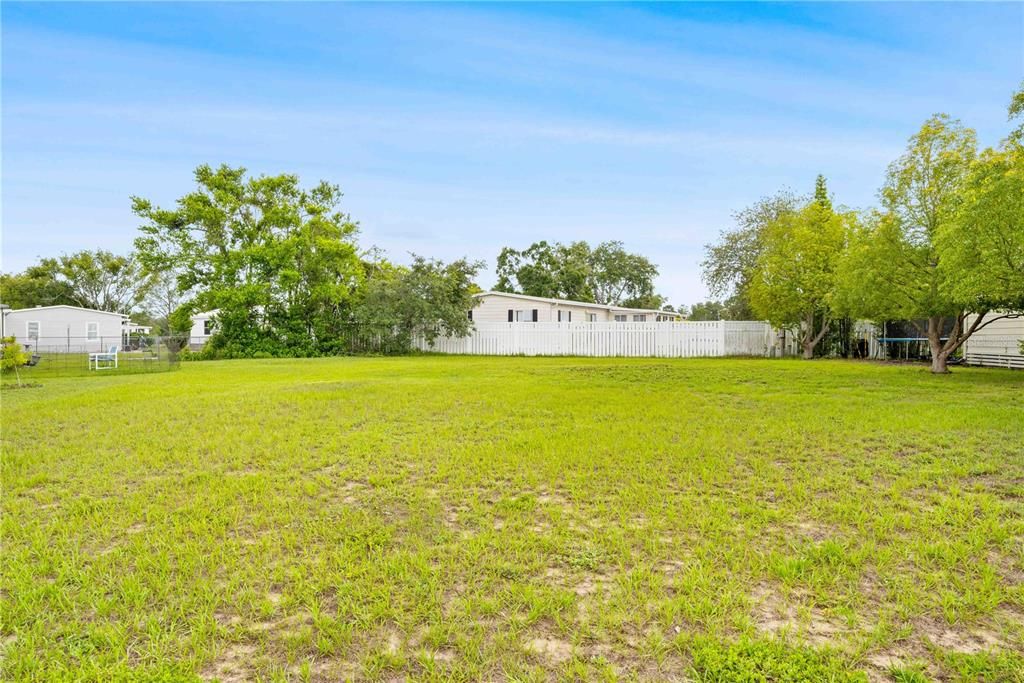 На продажу: $25,000 (0.19 acres)