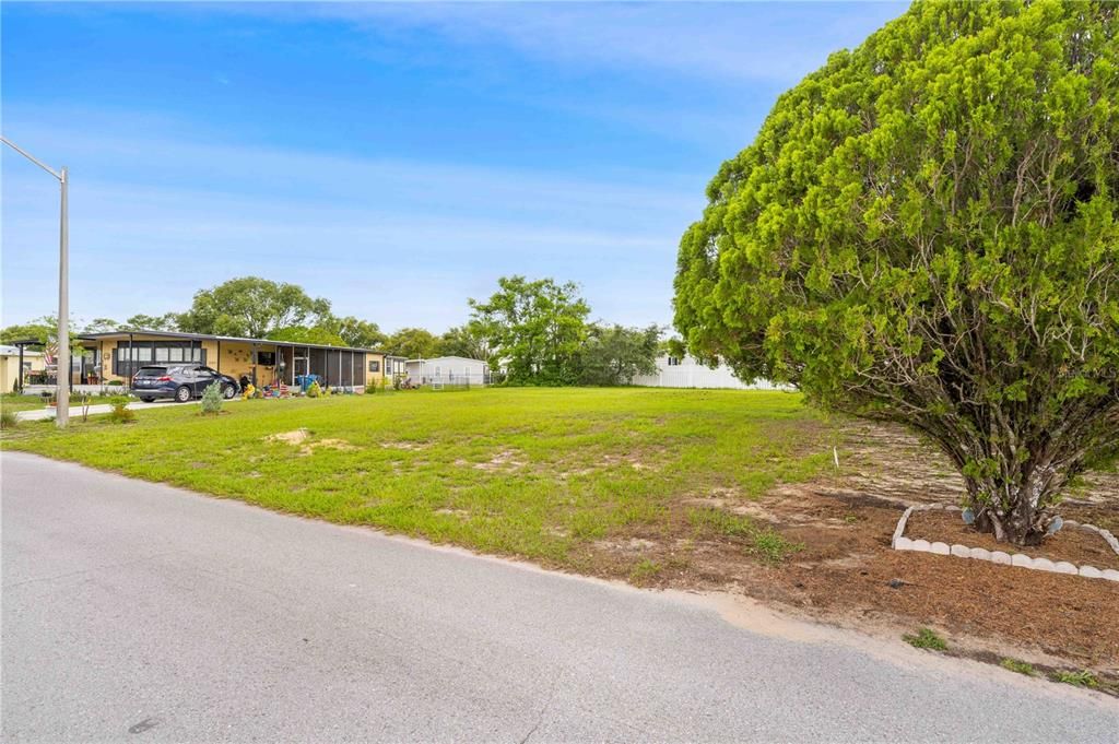 На продажу: $25,000 (0.19 acres)