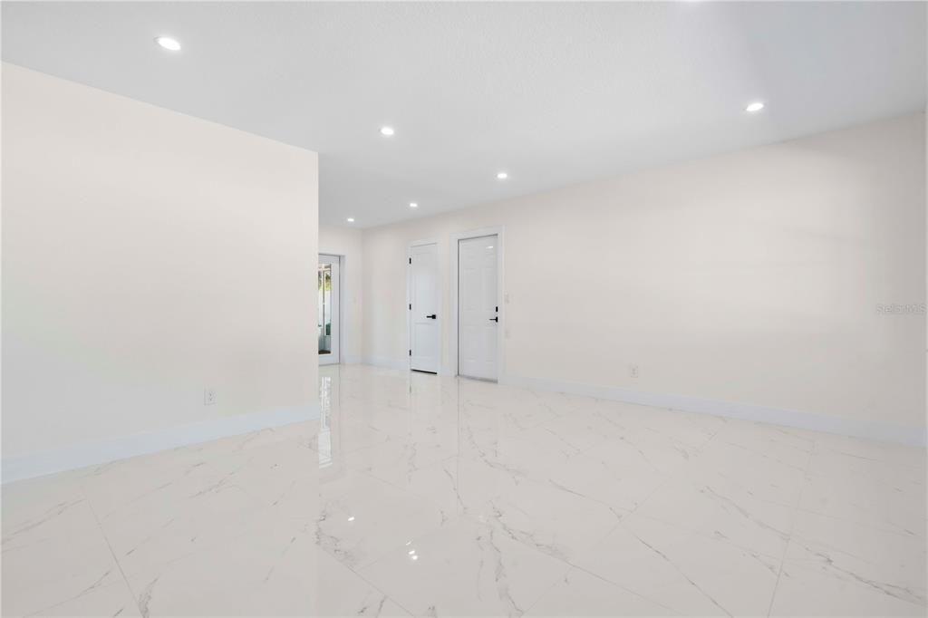 En Venta: $420,000 (3 camas, 2 baños, 1038 Pies cuadrados)