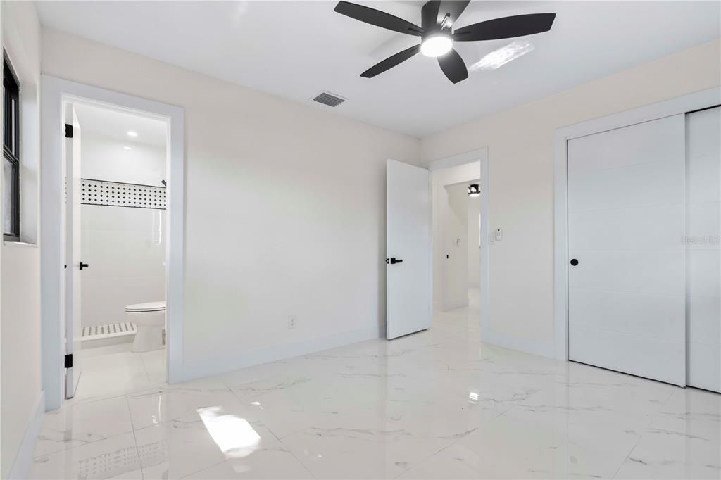 En Venta: $420,000 (3 camas, 2 baños, 1038 Pies cuadrados)