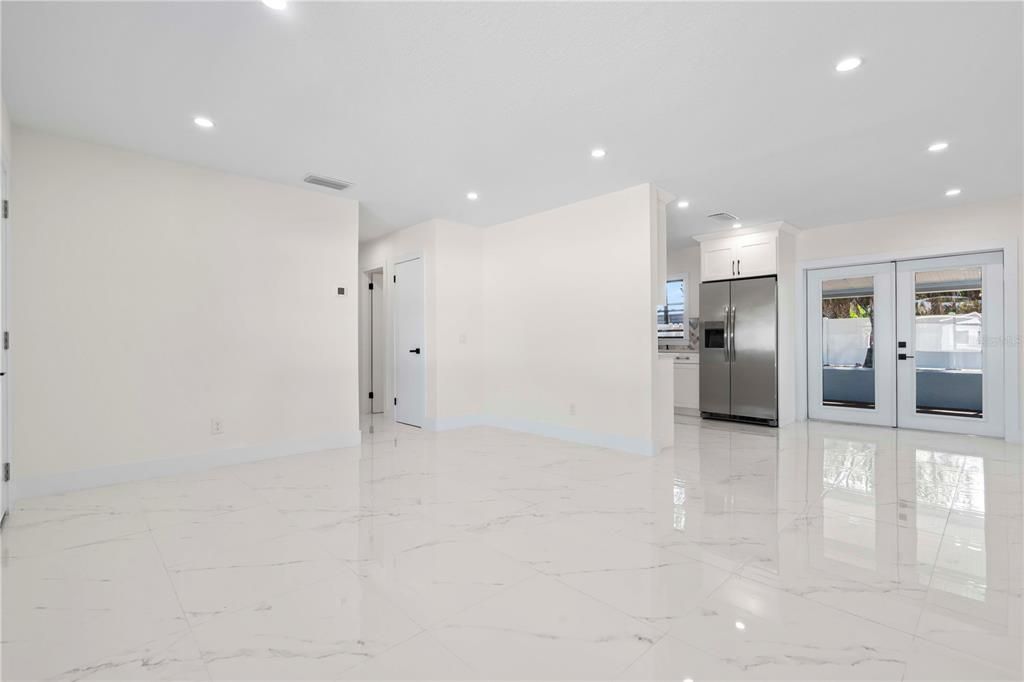 En Venta: $420,000 (3 camas, 2 baños, 1038 Pies cuadrados)