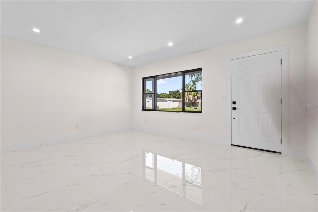 En Venta: $420,000 (3 camas, 2 baños, 1038 Pies cuadrados)