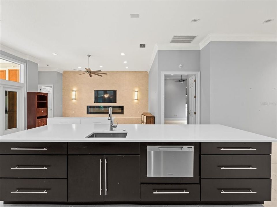 Active With Contract: $875,000 (4 beds, 3 baths, 3659 Square Feet)