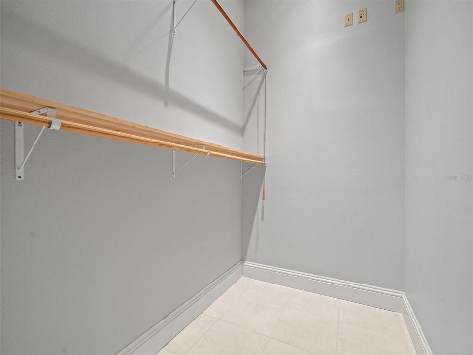 Active With Contract: $875,000 (4 beds, 3 baths, 3659 Square Feet)