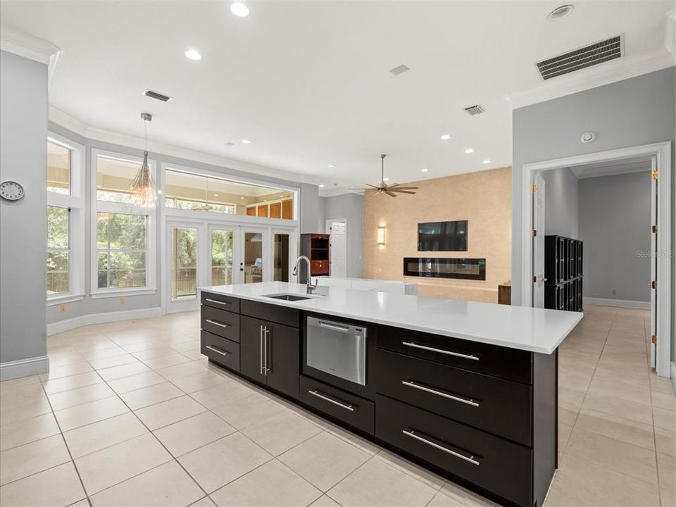 Active With Contract: $875,000 (4 beds, 3 baths, 3659 Square Feet)