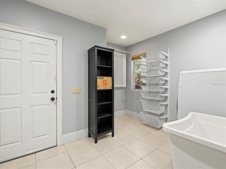 Active With Contract: $875,000 (4 beds, 3 baths, 3659 Square Feet)