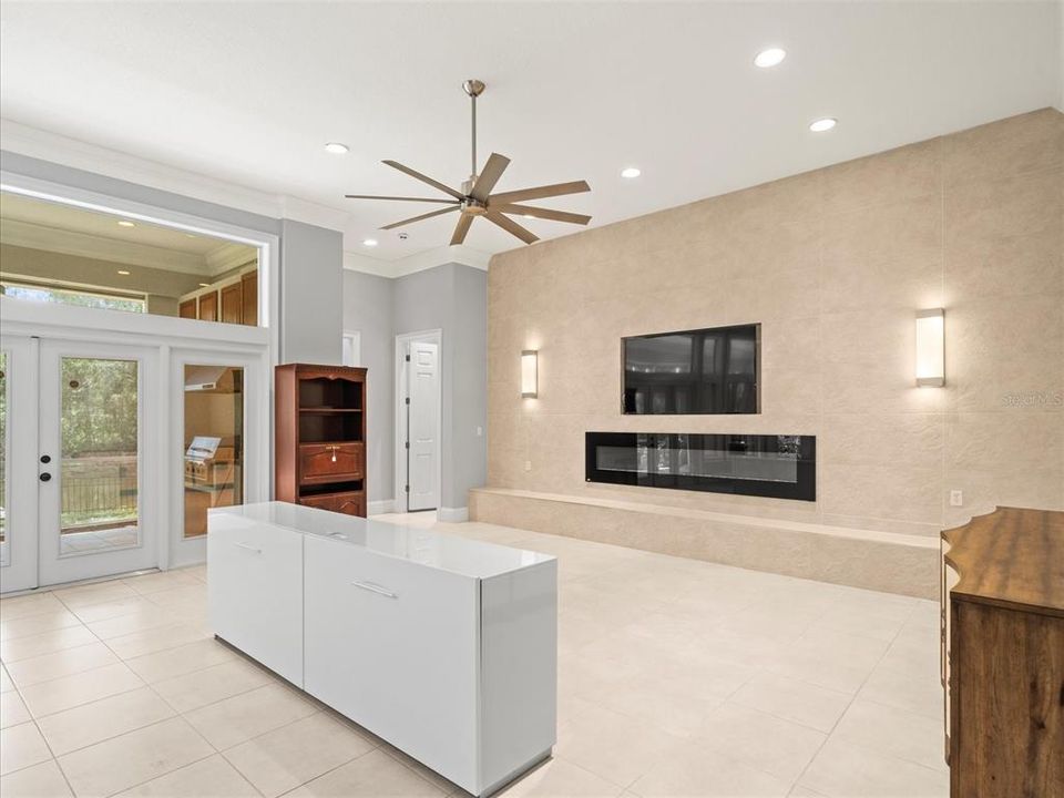 Active With Contract: $875,000 (4 beds, 3 baths, 3659 Square Feet)