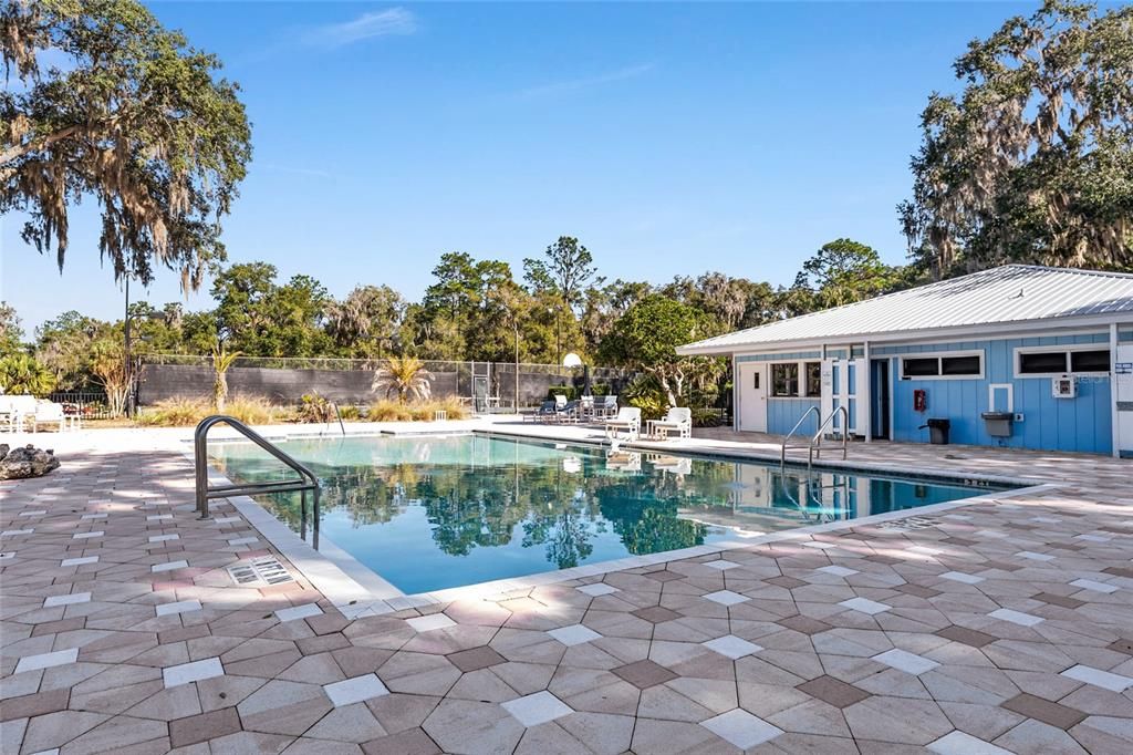 For Sale: $299,900 (3 beds, 2 baths, 1776 Square Feet)