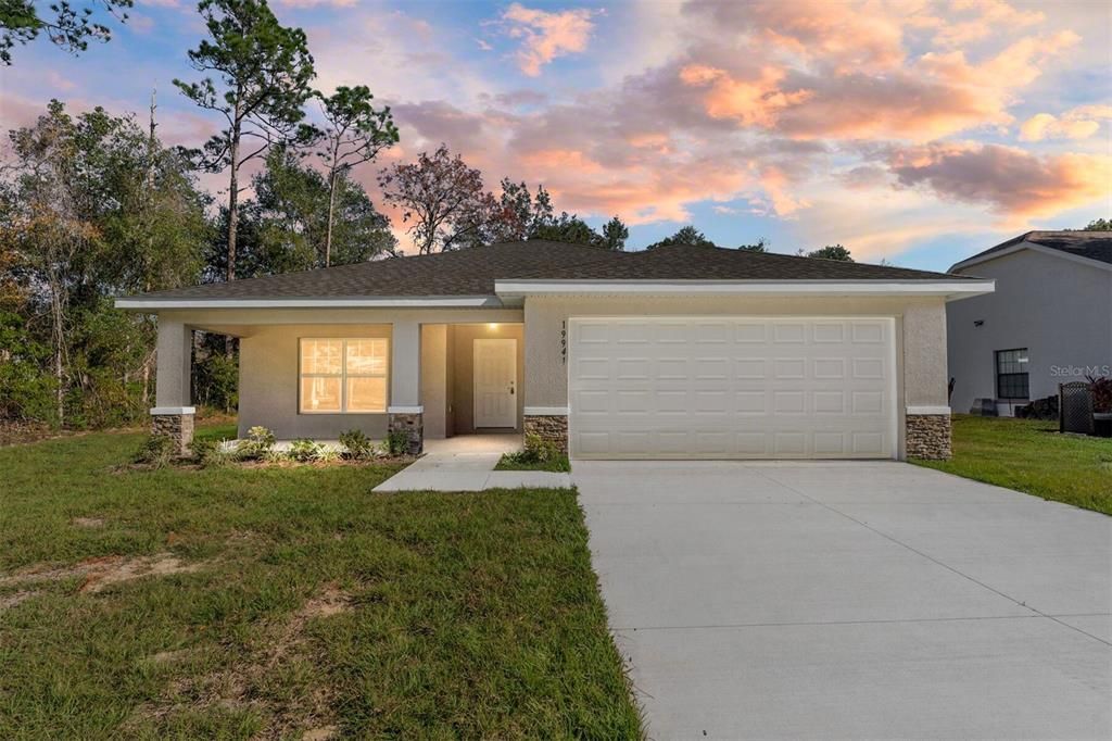 For Sale: $299,900 (3 beds, 2 baths, 1776 Square Feet)