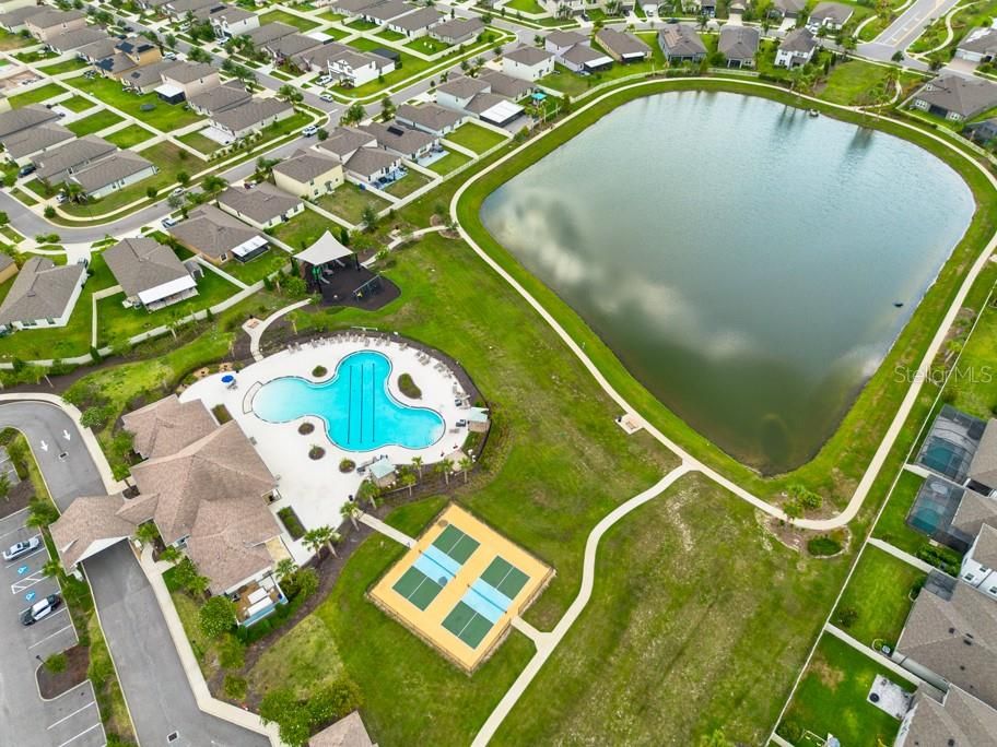 Active With Contract: $525,000 (5 beds, 3 baths, 3552 Square Feet)