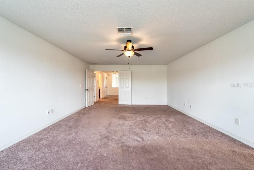 Active With Contract: $525,000 (5 beds, 3 baths, 3552 Square Feet)