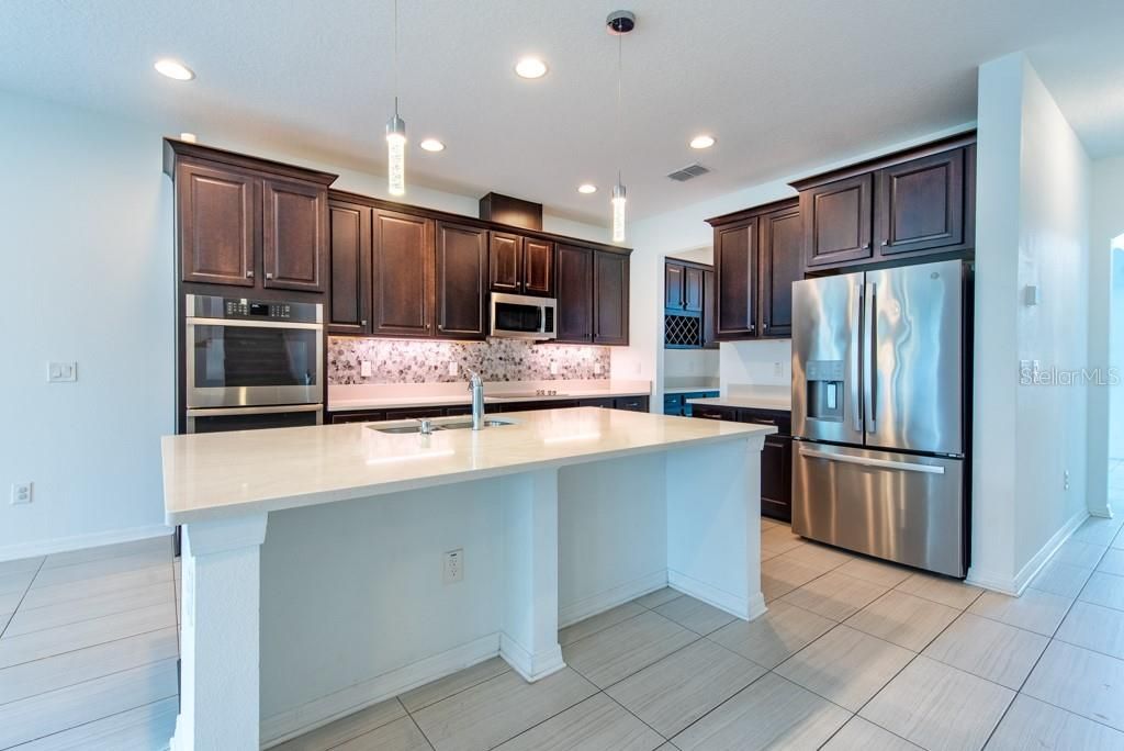 Active With Contract: $525,000 (5 beds, 3 baths, 3552 Square Feet)