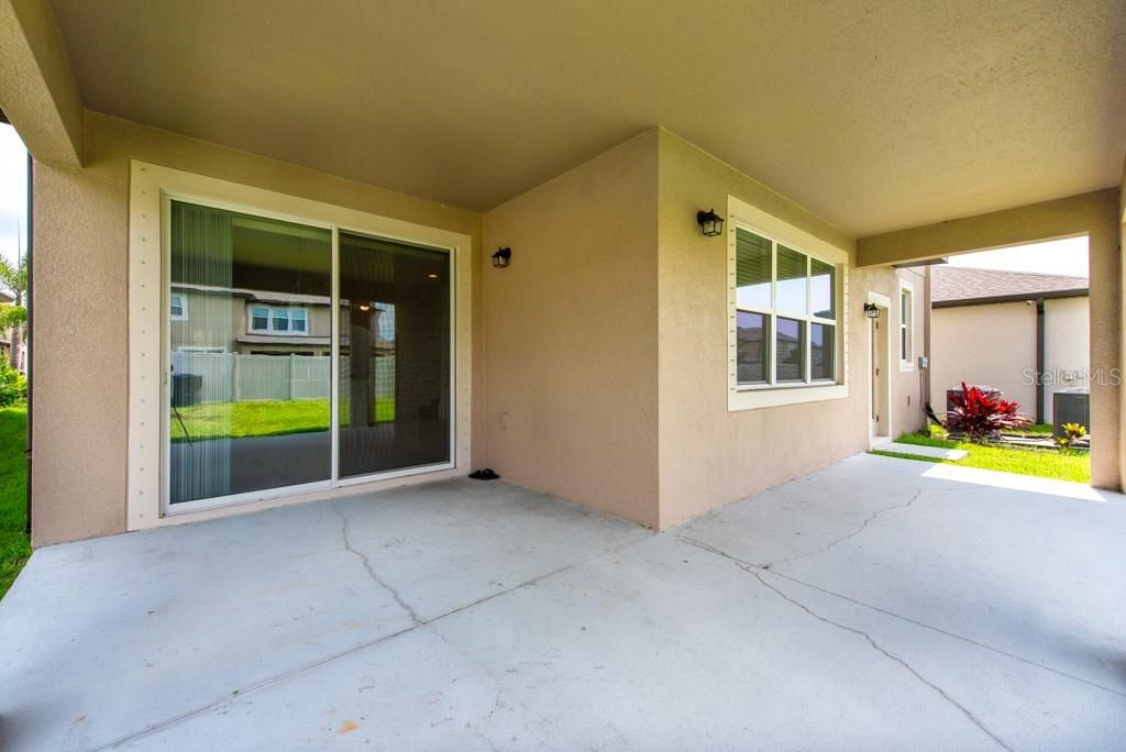 Active With Contract: $525,000 (5 beds, 3 baths, 3552 Square Feet)