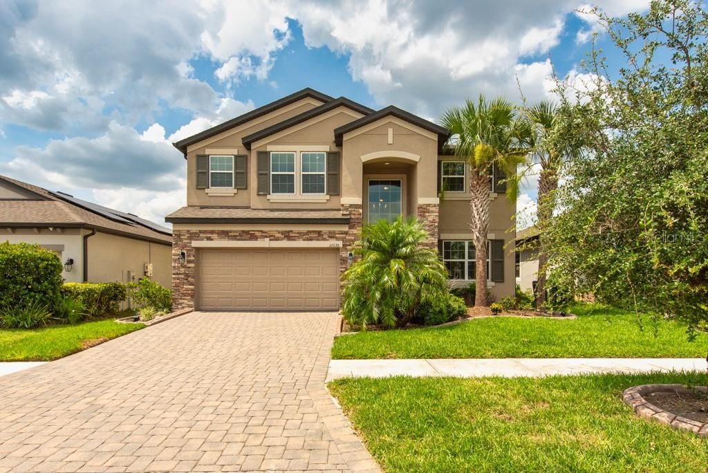 Active With Contract: $525,000 (5 beds, 3 baths, 3552 Square Feet)