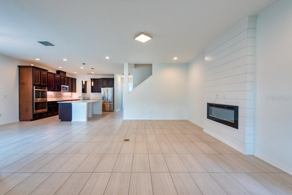 Active With Contract: $525,000 (5 beds, 3 baths, 3552 Square Feet)