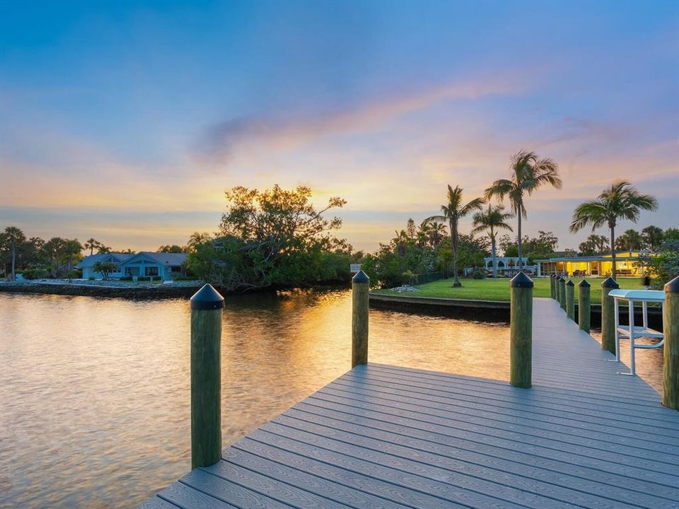 Active With Contract: $1,200,000 (3 beds, 2 baths, 2090 Square Feet)