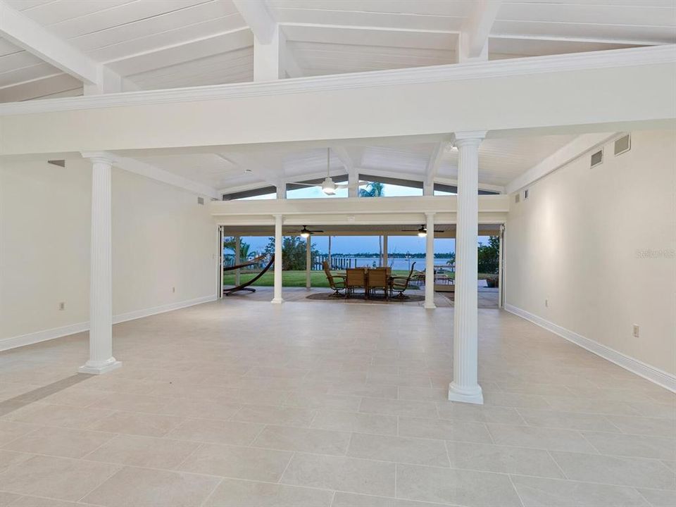 Active With Contract: $1,200,000 (3 beds, 2 baths, 2090 Square Feet)