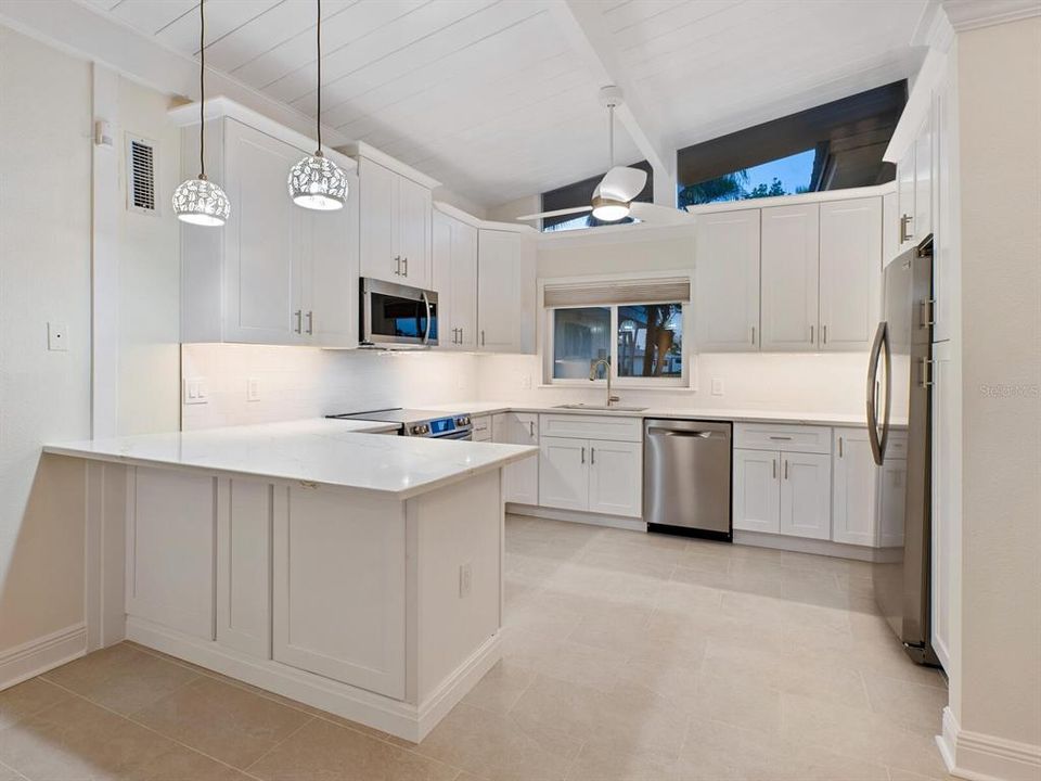 Active With Contract: $1,200,000 (3 beds, 2 baths, 2090 Square Feet)