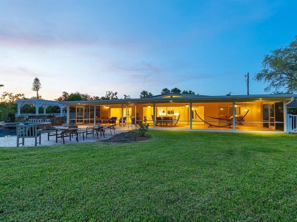 Active With Contract: $1,200,000 (3 beds, 2 baths, 2090 Square Feet)