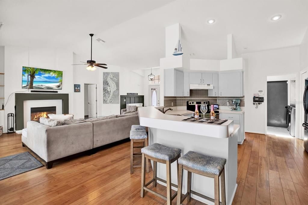 En Venta: $515,000 (3 camas, 2 baños, 1746 Pies cuadrados)