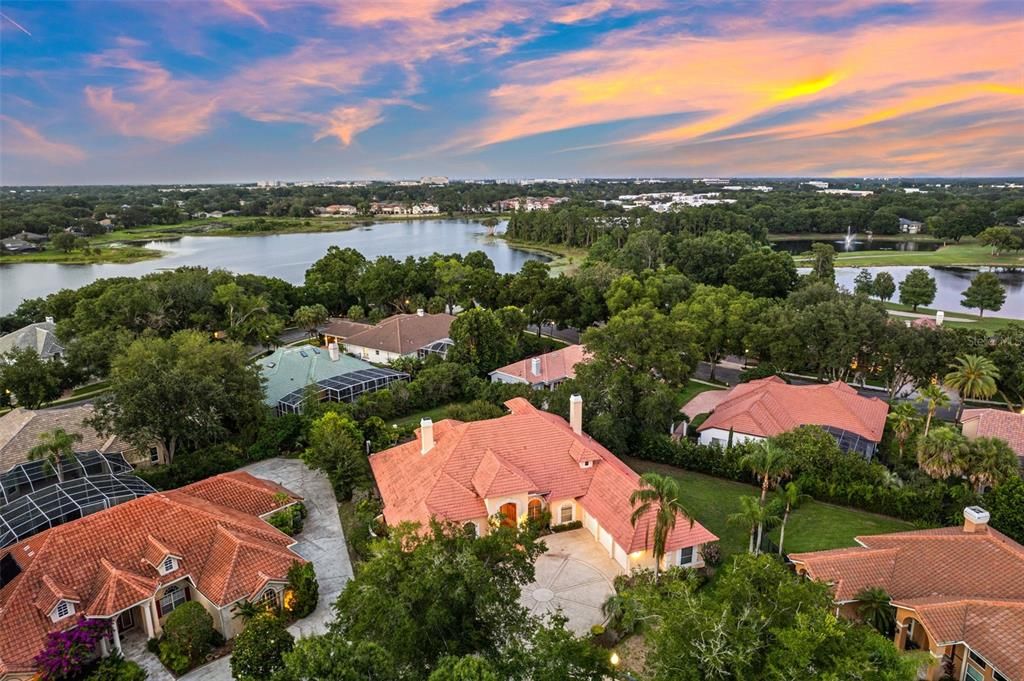 合同活跃: $1,379,000 (4 贝兹, 3 浴室, 3562 平方英尺)