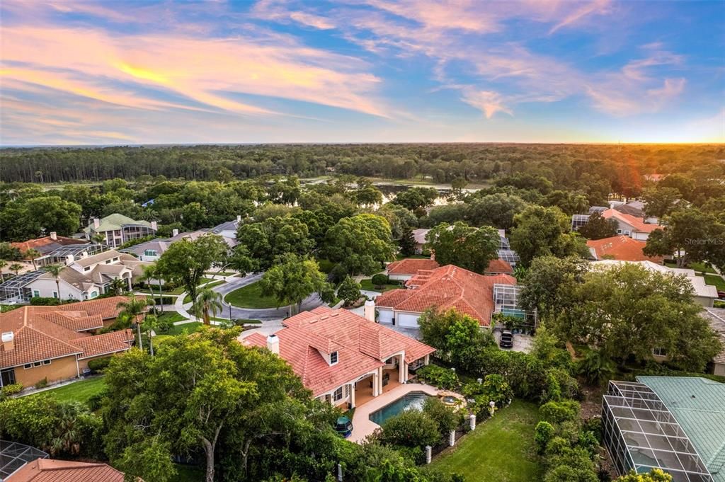 合同活跃: $1,379,000 (4 贝兹, 3 浴室, 3562 平方英尺)