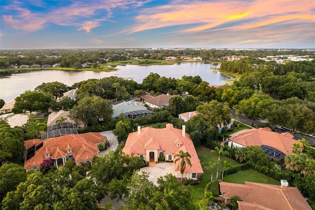 合同活跃: $1,379,000 (4 贝兹, 3 浴室, 3562 平方英尺)