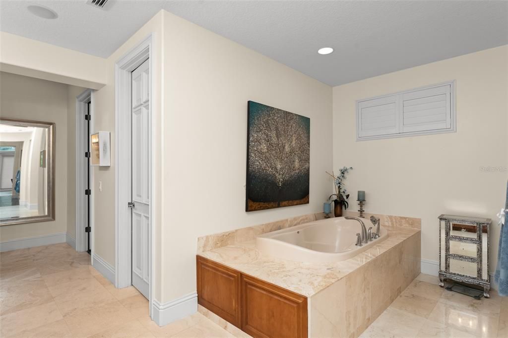 Active With Contract: $3,450,000 (4 beds, 4 baths, 7222 Square Feet)