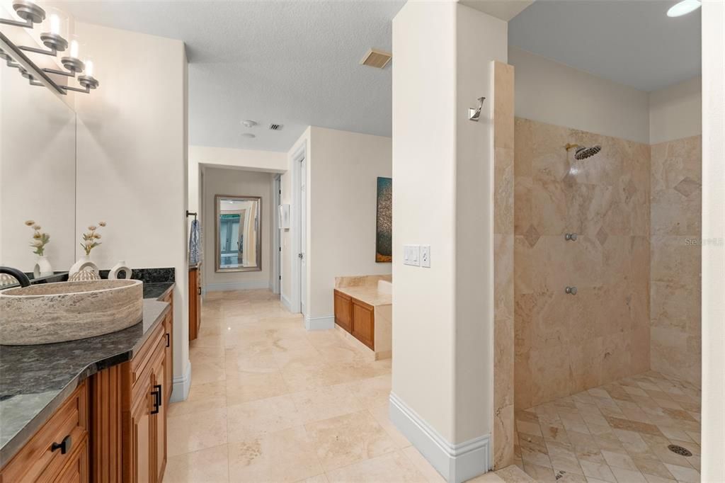 Active With Contract: $3,450,000 (4 beds, 4 baths, 7222 Square Feet)