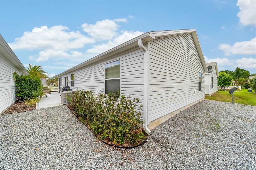 Activo con contrato: $265,000 (2 camas, 2 baños, 1156 Pies cuadrados)