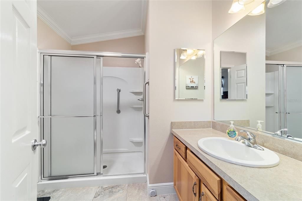 Activo con contrato: $265,000 (2 camas, 2 baños, 1156 Pies cuadrados)