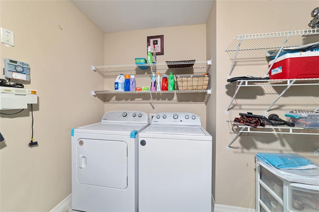 Activo con contrato: $265,000 (2 camas, 2 baños, 1156 Pies cuadrados)