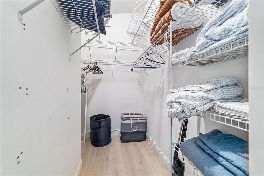 Activo con contrato: $265,000 (2 camas, 2 baños, 1156 Pies cuadrados)