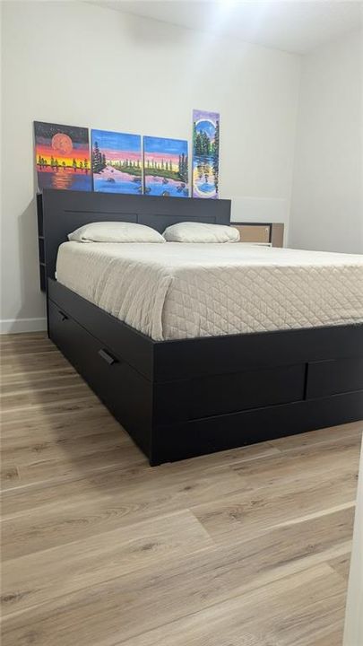Active With Contract: $229,900 (2 beds, 2 baths, 1021 Square Feet)