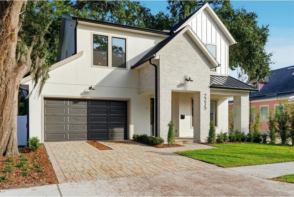 合同活跃: $1,324,900 (4 贝兹, 3 浴室, 3138 平方英尺)