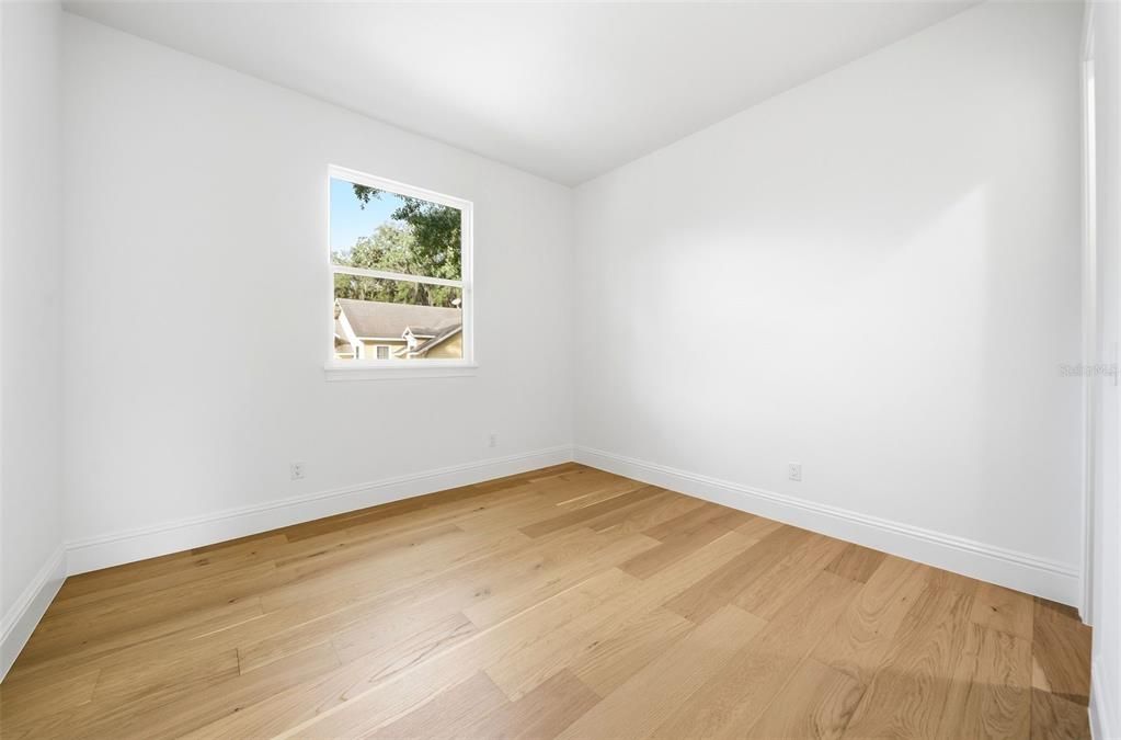 合同活跃: $1,324,900 (4 贝兹, 3 浴室, 3138 平方英尺)