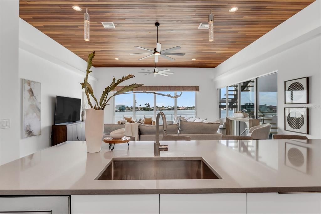 待售: $3,299,999 (4 贝兹, 3 浴室, 3384 平方英尺)