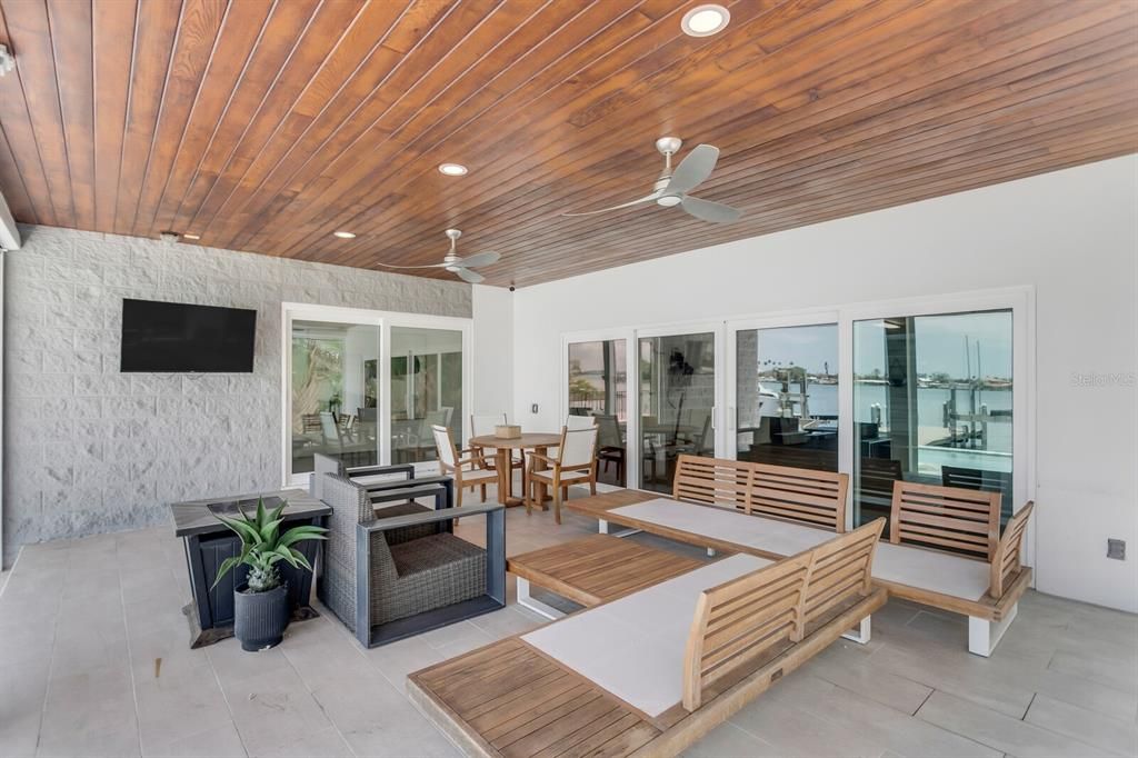 待售: $3,299,999 (4 贝兹, 3 浴室, 3384 平方英尺)