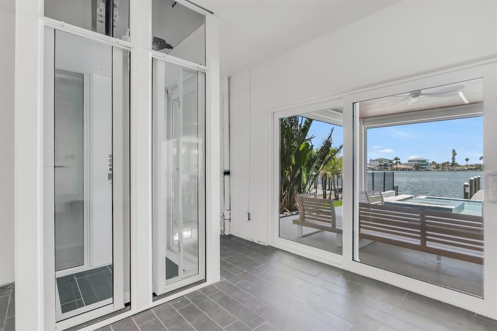 待售: $3,299,999 (4 贝兹, 3 浴室, 3384 平方英尺)